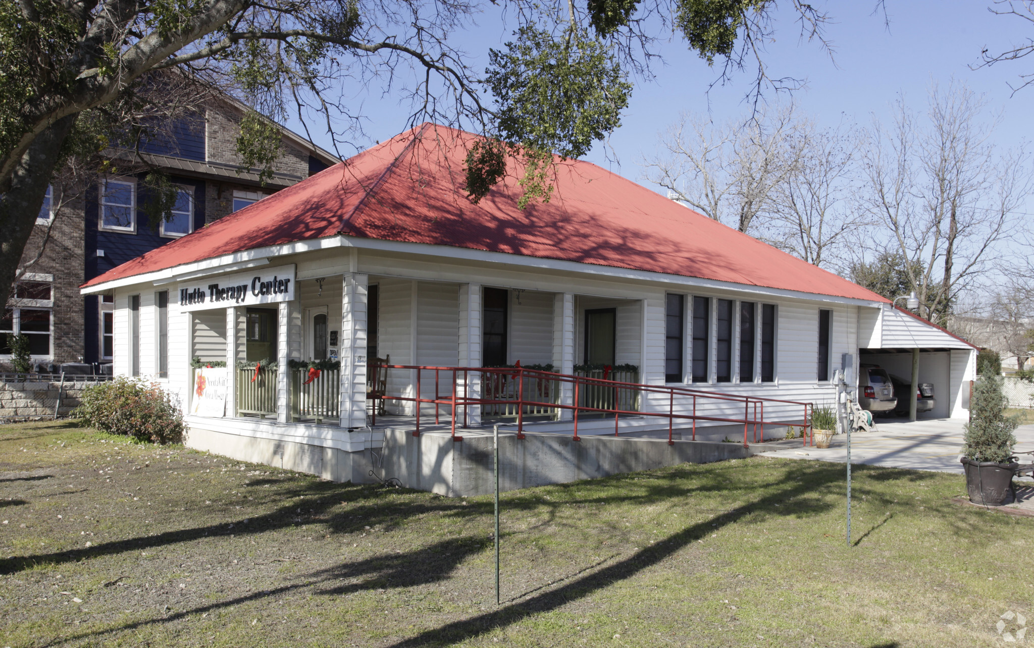 101 Park St, Hutto, TX for Sale