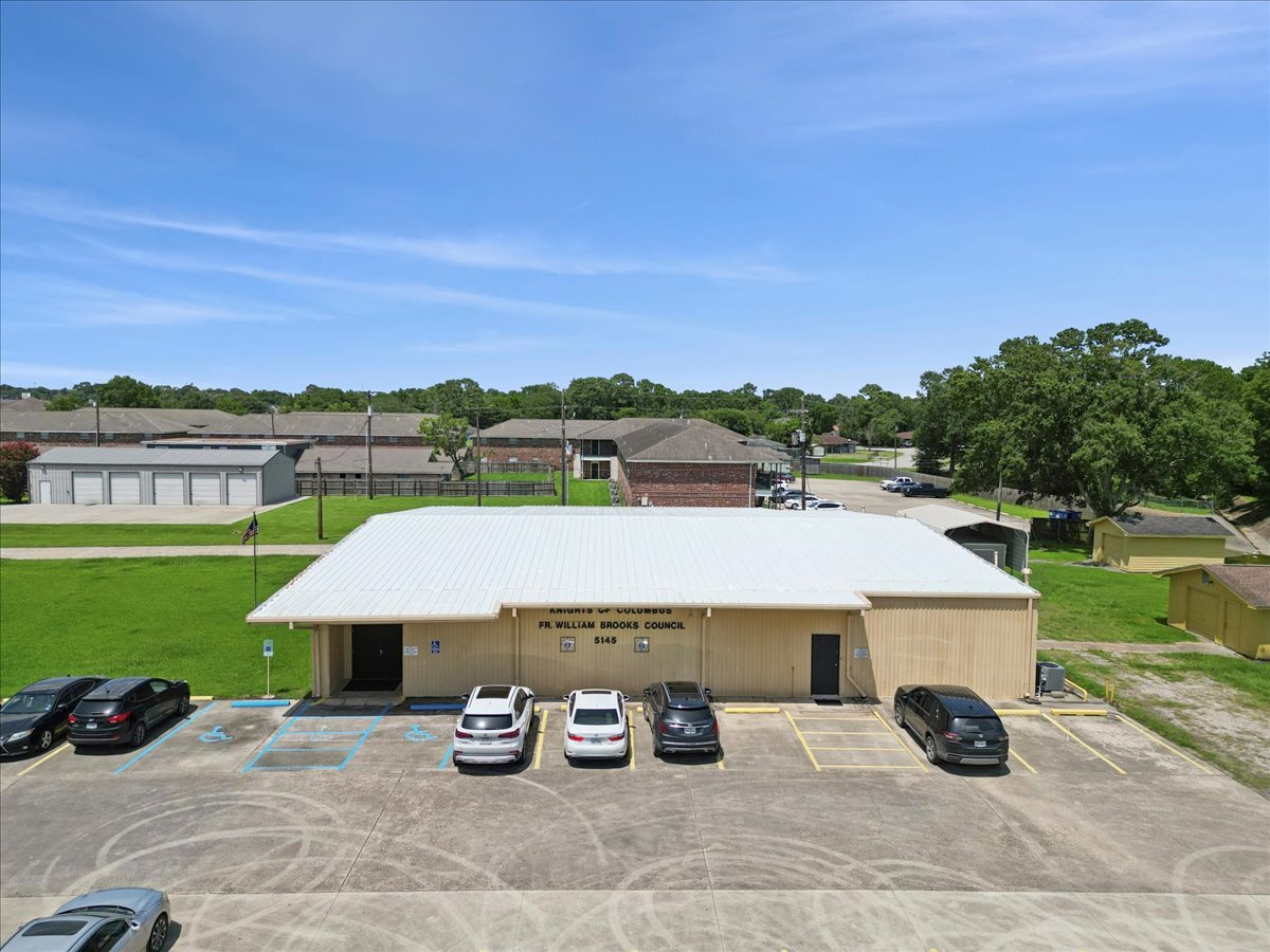 315 Hardy Avenue, Nederland, TX for Sale
