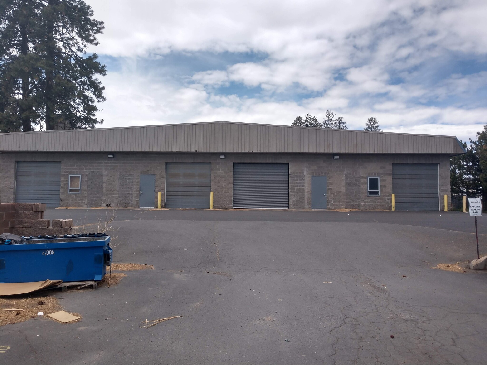 61527 American Loop, Bend, OR for Rent