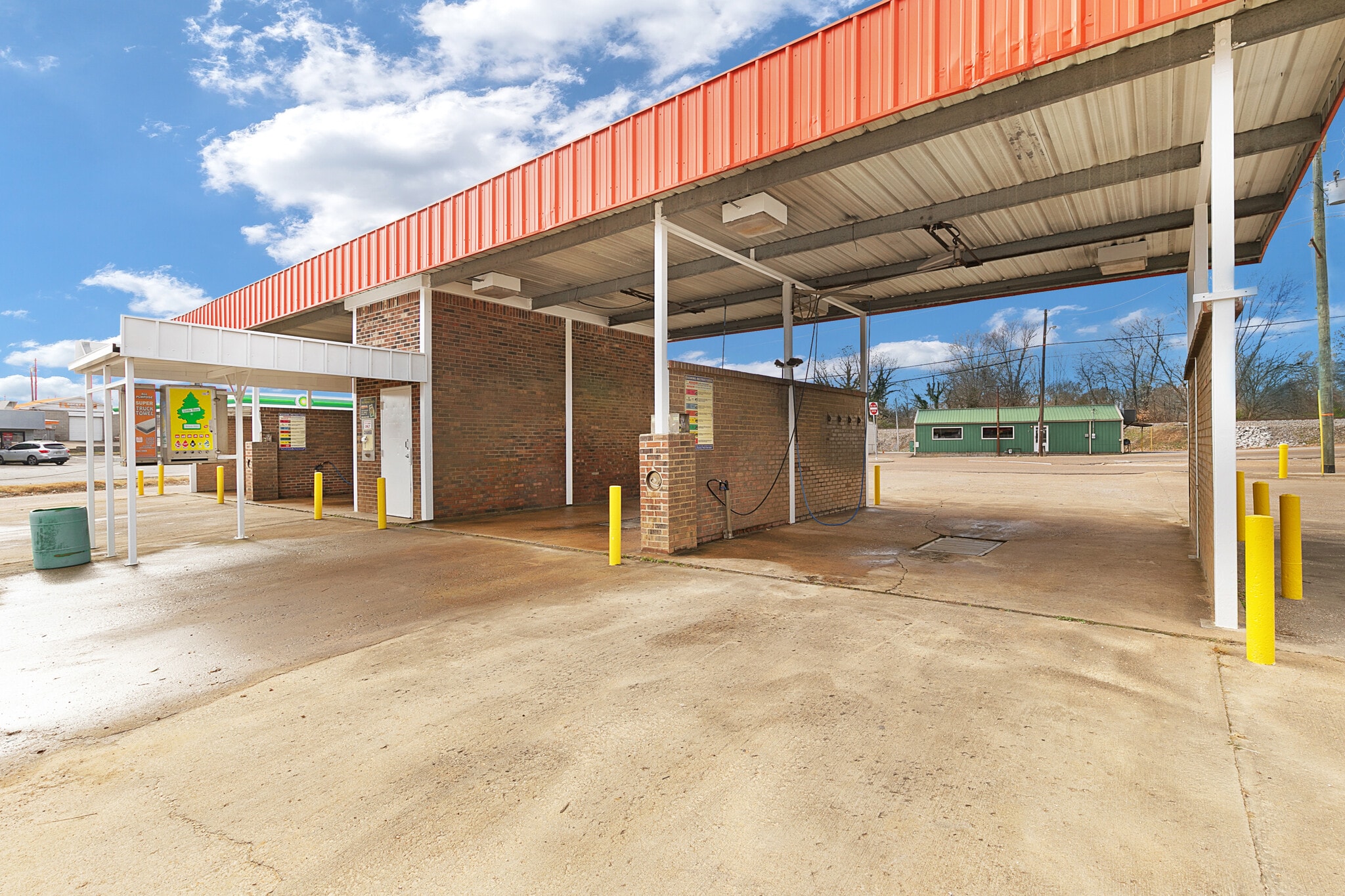 1045 N 1st St, Milan, TN for Sale