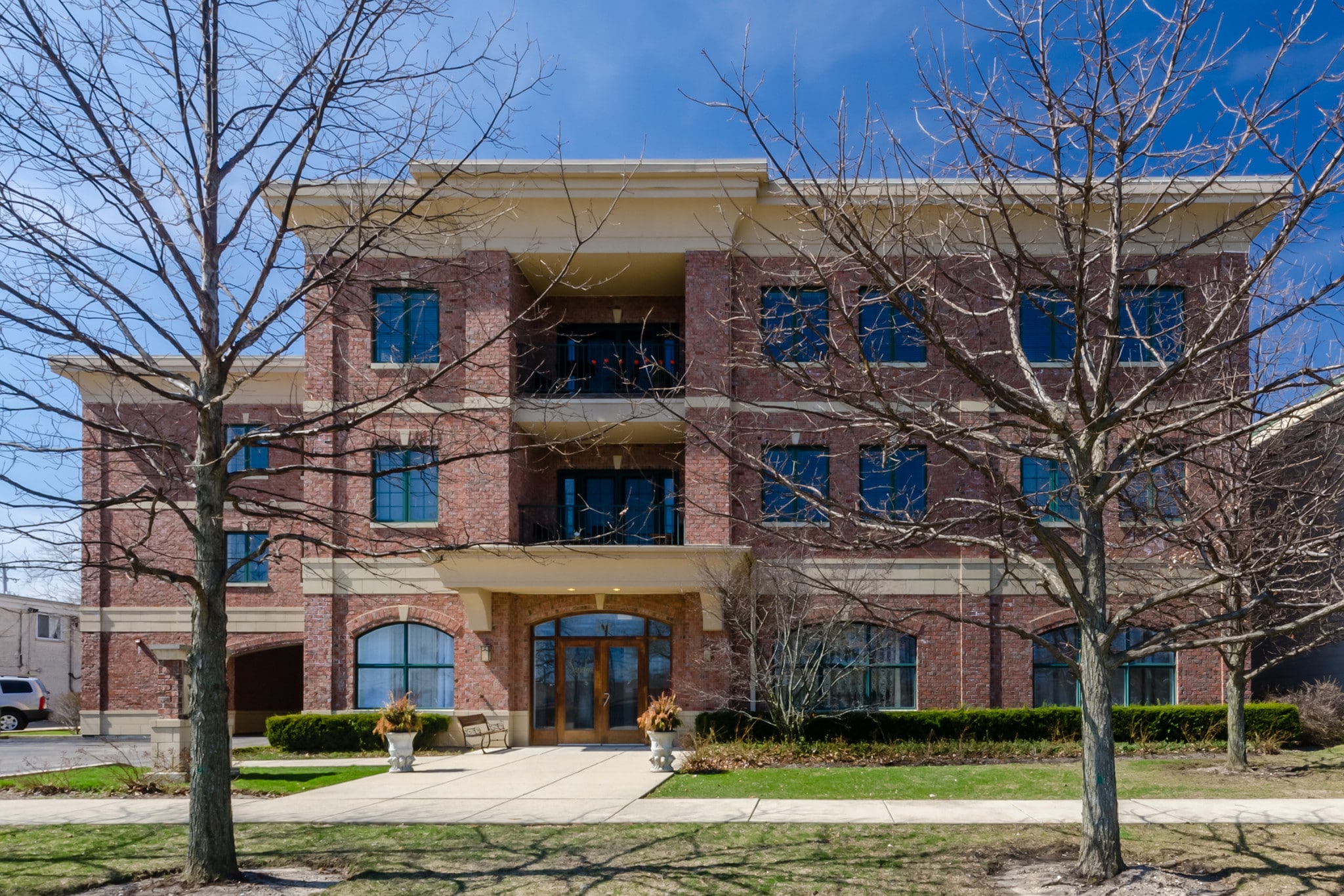 3556 Western Ave, Highland Park, IL for Sale
