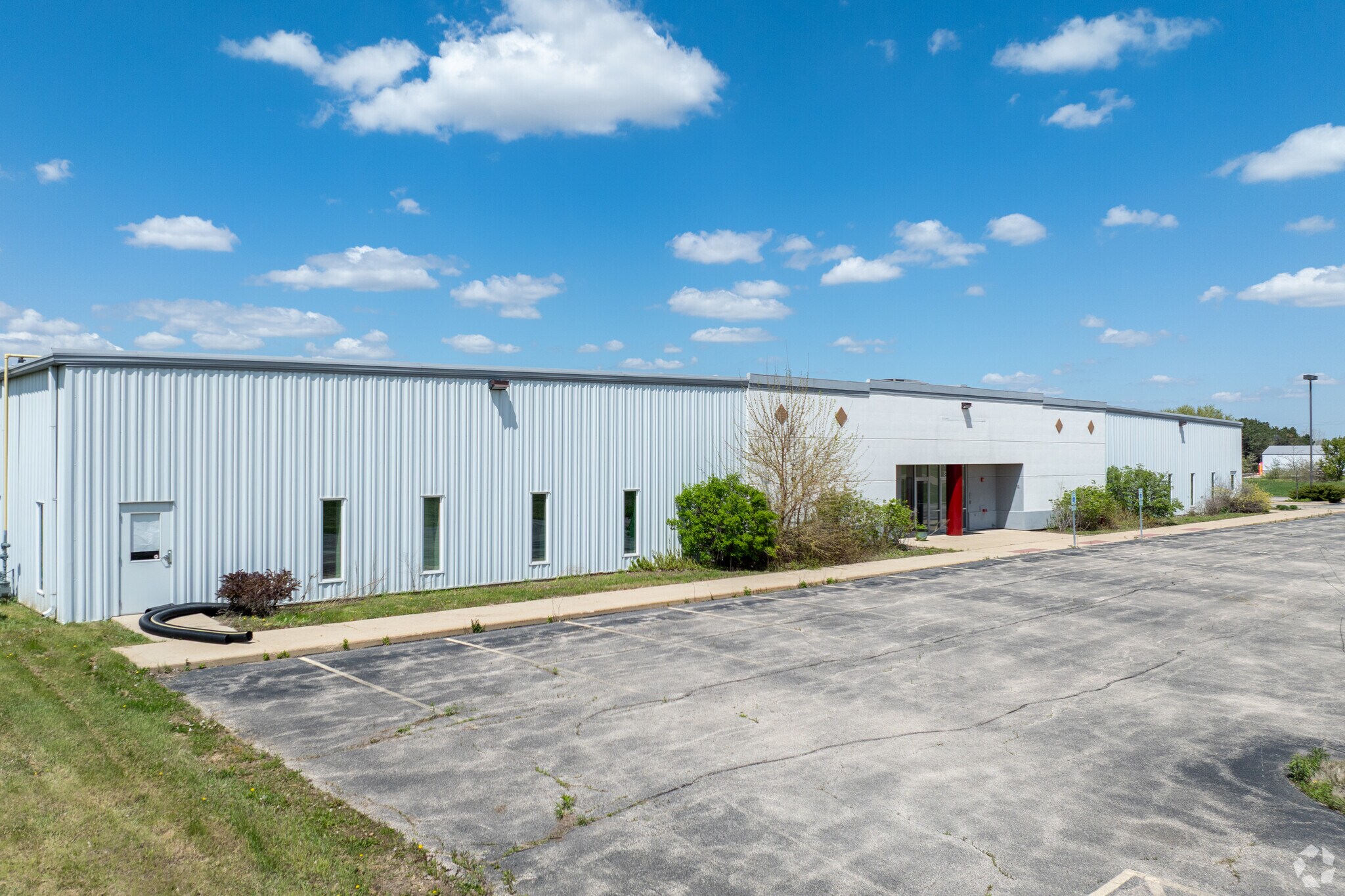 9628 Forest Hills Rd, Machesney Park, IL for Rent