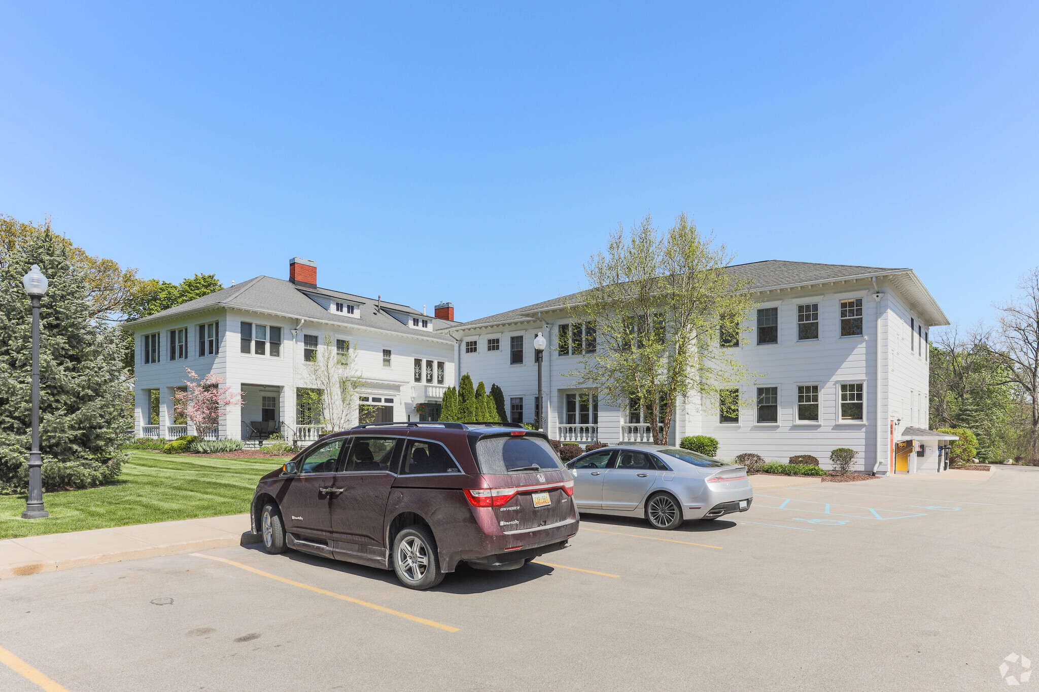 915 N Michigan Ave, Howell, MI for Rent