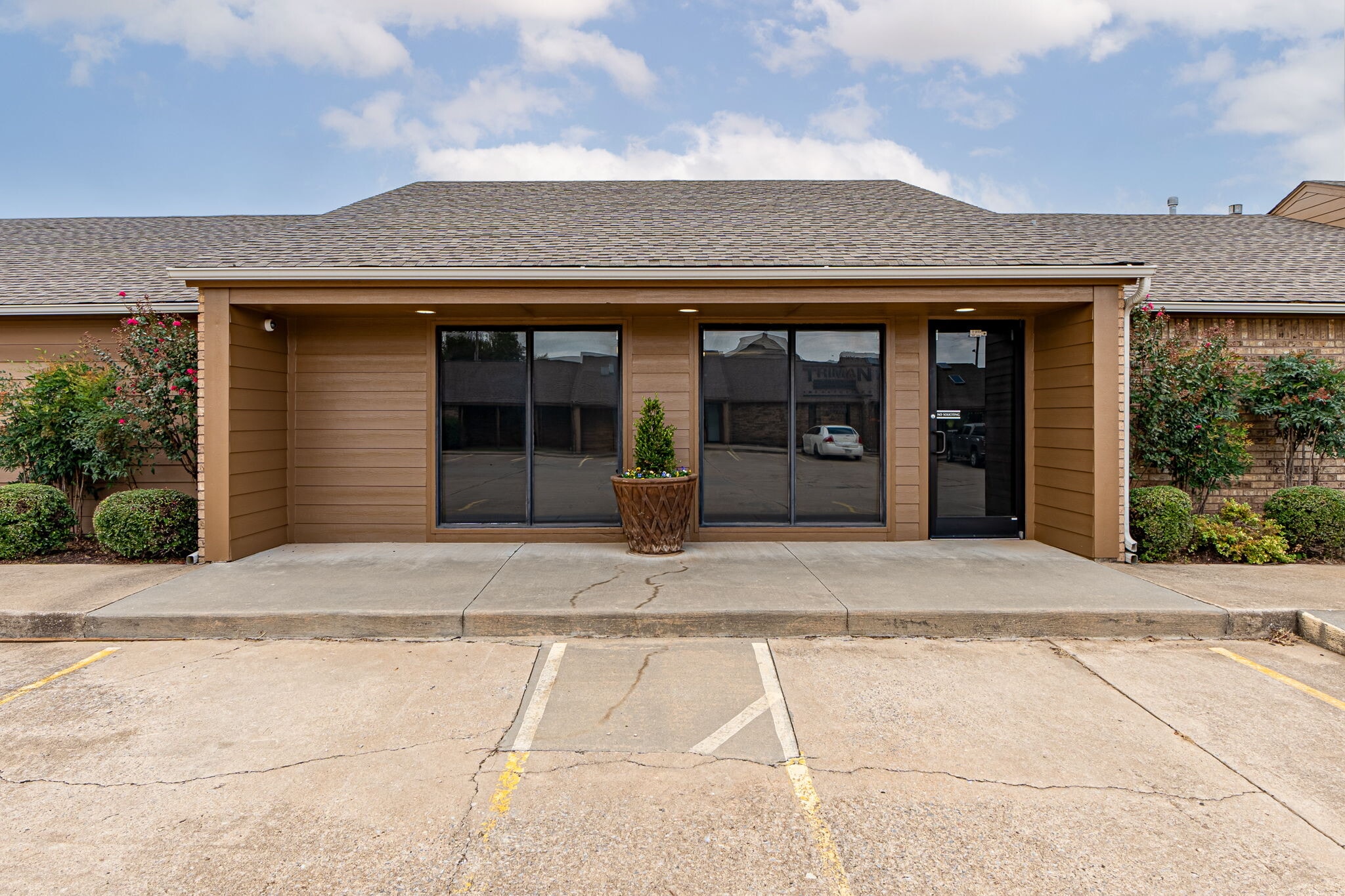 1530 SW 89th St, Oklahoma City, OK for Sale