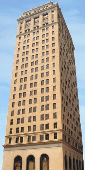7 E Redwood St, Baltimore, MD for Rent
