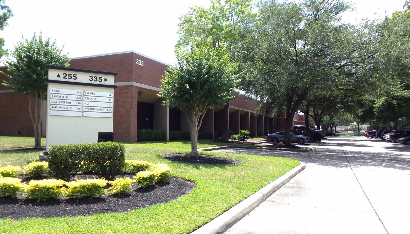 335 Pennbright Dr, Houston, TX for Rent