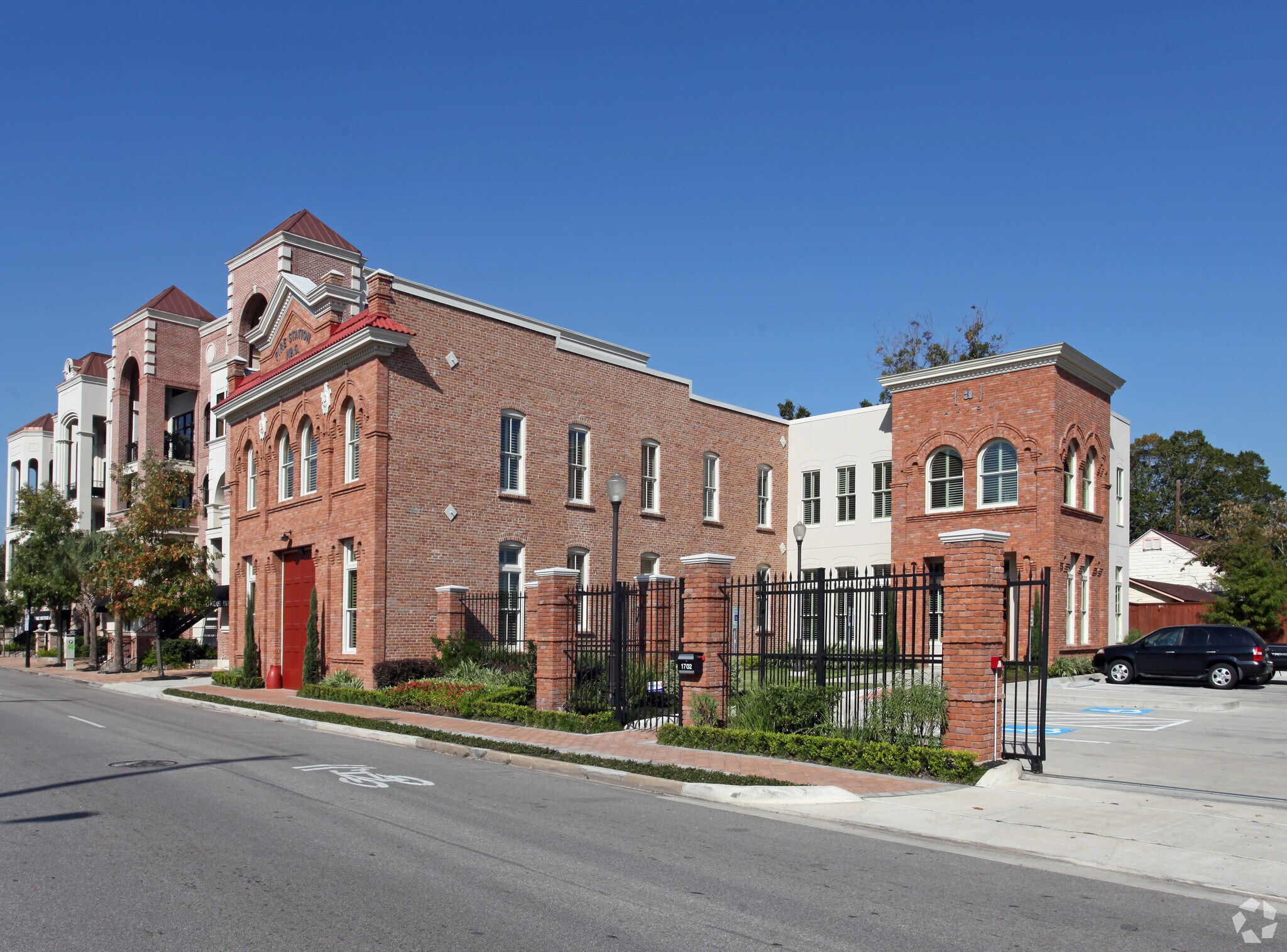 1702 Washington Ave Houston, TX 77007 Office Property for Sale on