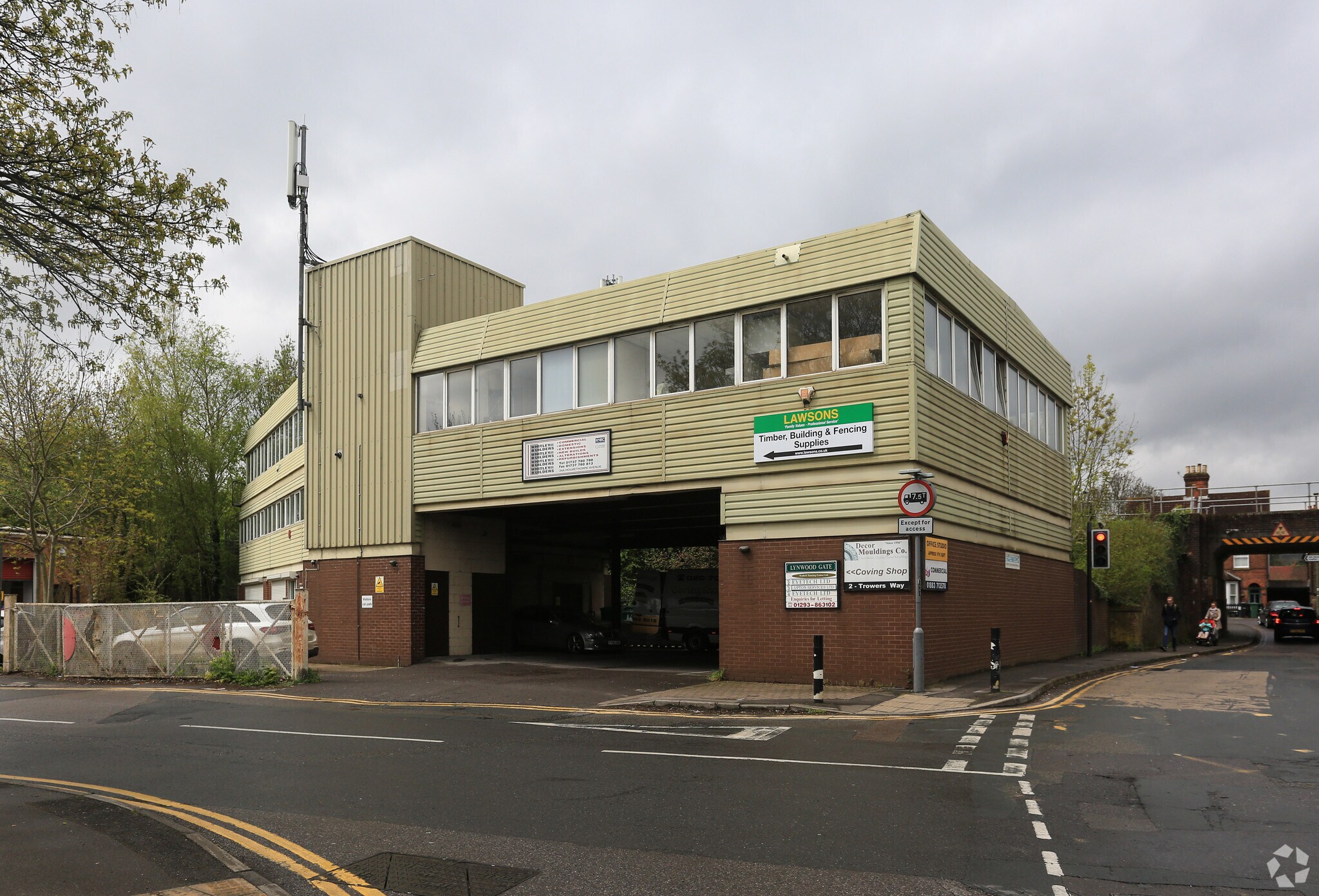 2 Trowers Way, Redhill, SRY for Rent