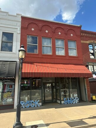 Enid, OK Storefront - 216 W Randolph Ave Enid, OK Storefront - 216 W Randolph Ave
