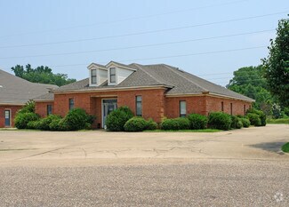 141 Market Pl Unit 143  