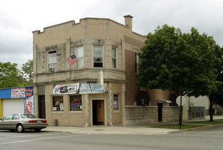 Chicago, IL Storefront Retail/Residential - 3659 W Armitage Ave