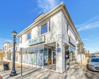 Smithtown, NY Storefront Retail/Office - 35 W Main St