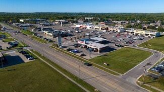 Topeka, KS Retail - 2727 SW Wanamaker Rd