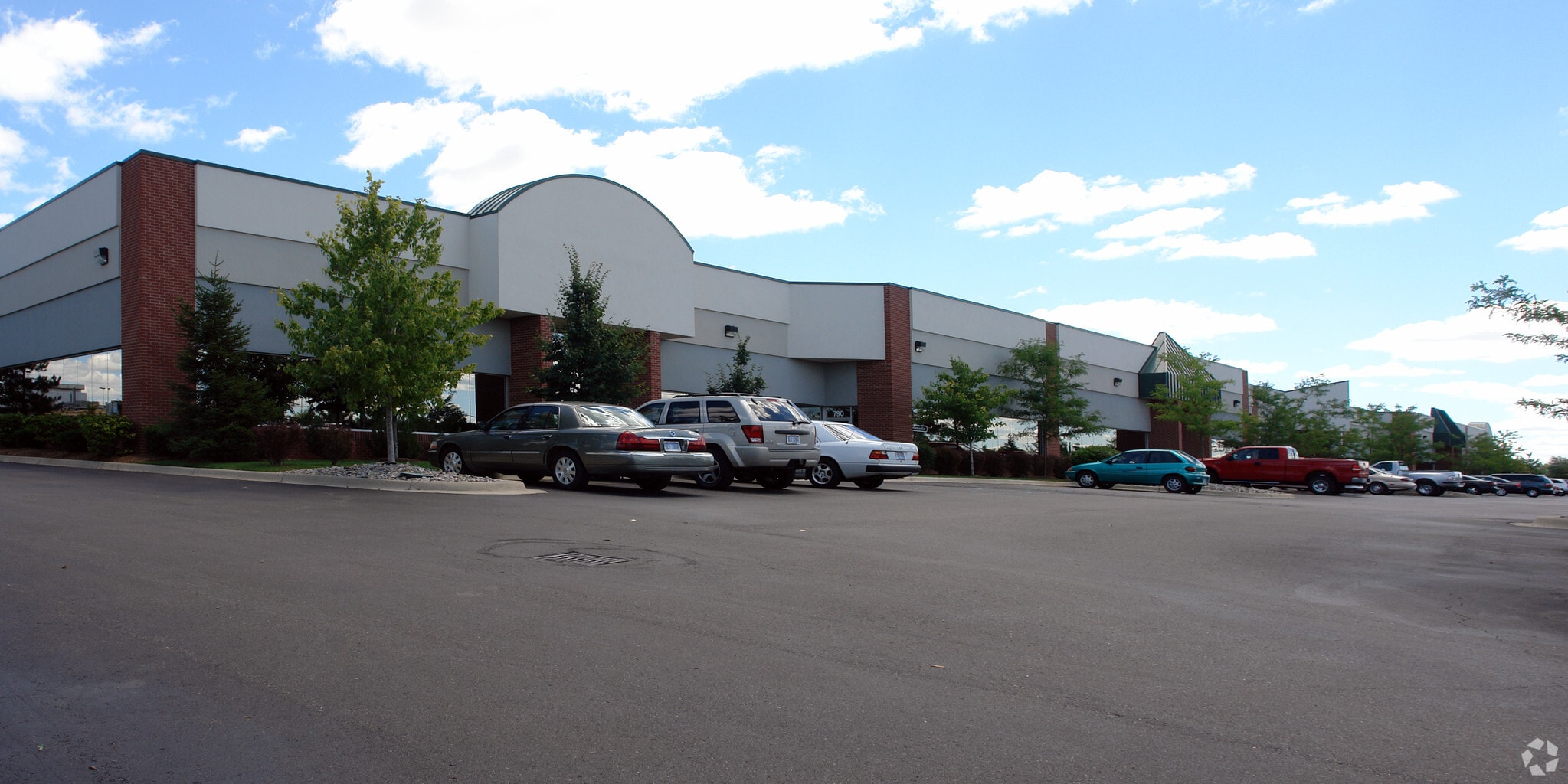 700-810 Welch Rd, Commerce Township, MI for Rent