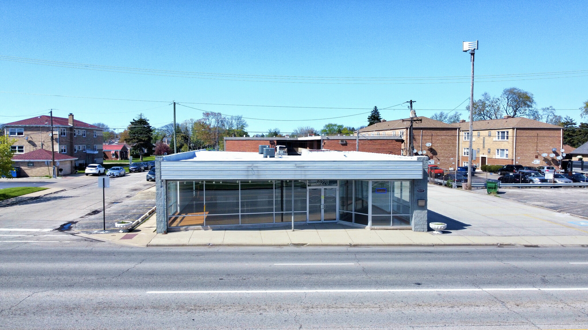10220 Grand Ave, Franklin Park, IL for Rent