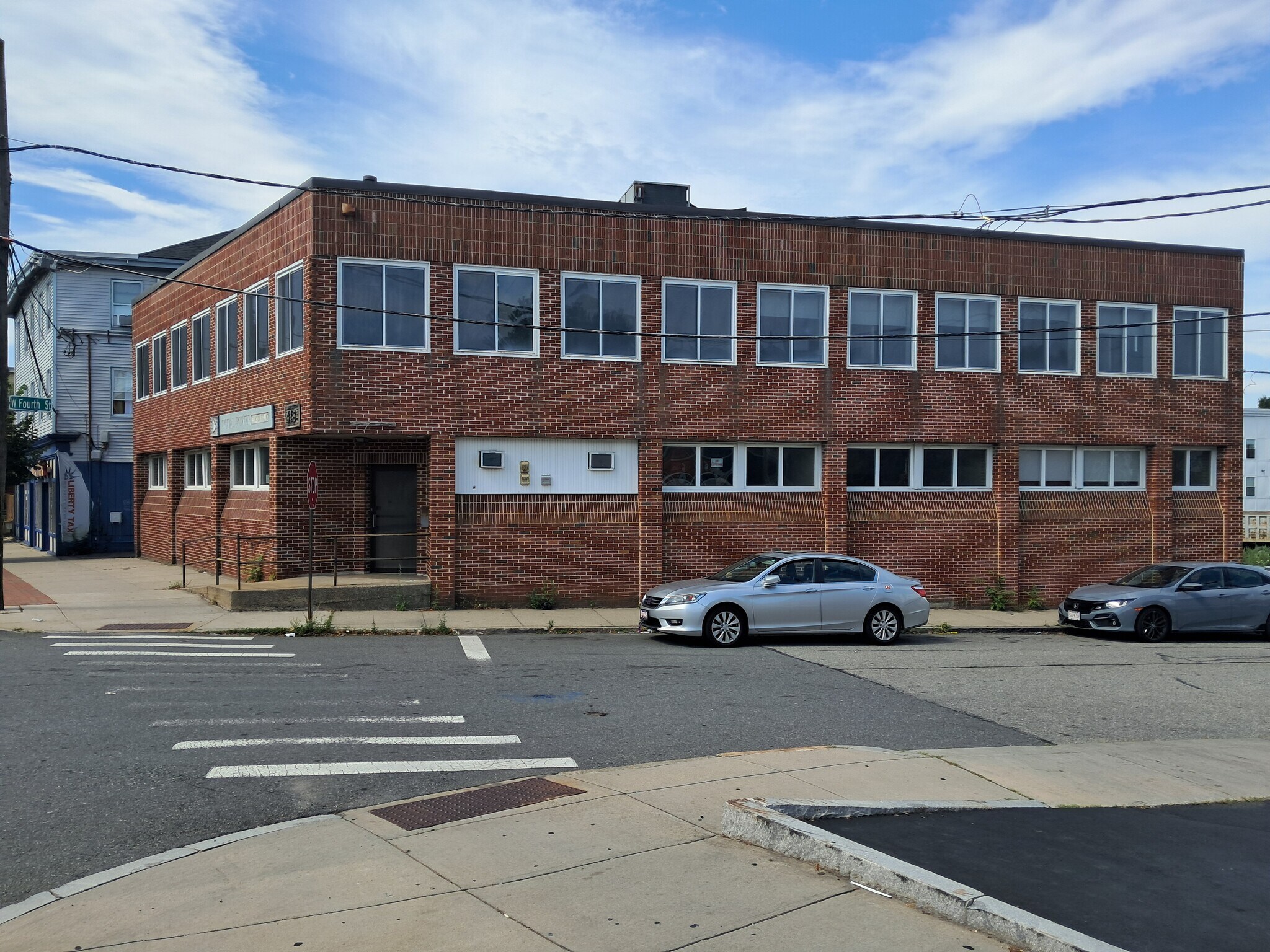 418 Bridge St, Lowell, MA for Rent