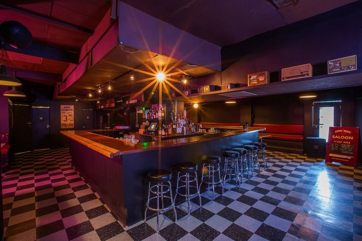 129 E 5th St, Los Angeles, CA for Rent