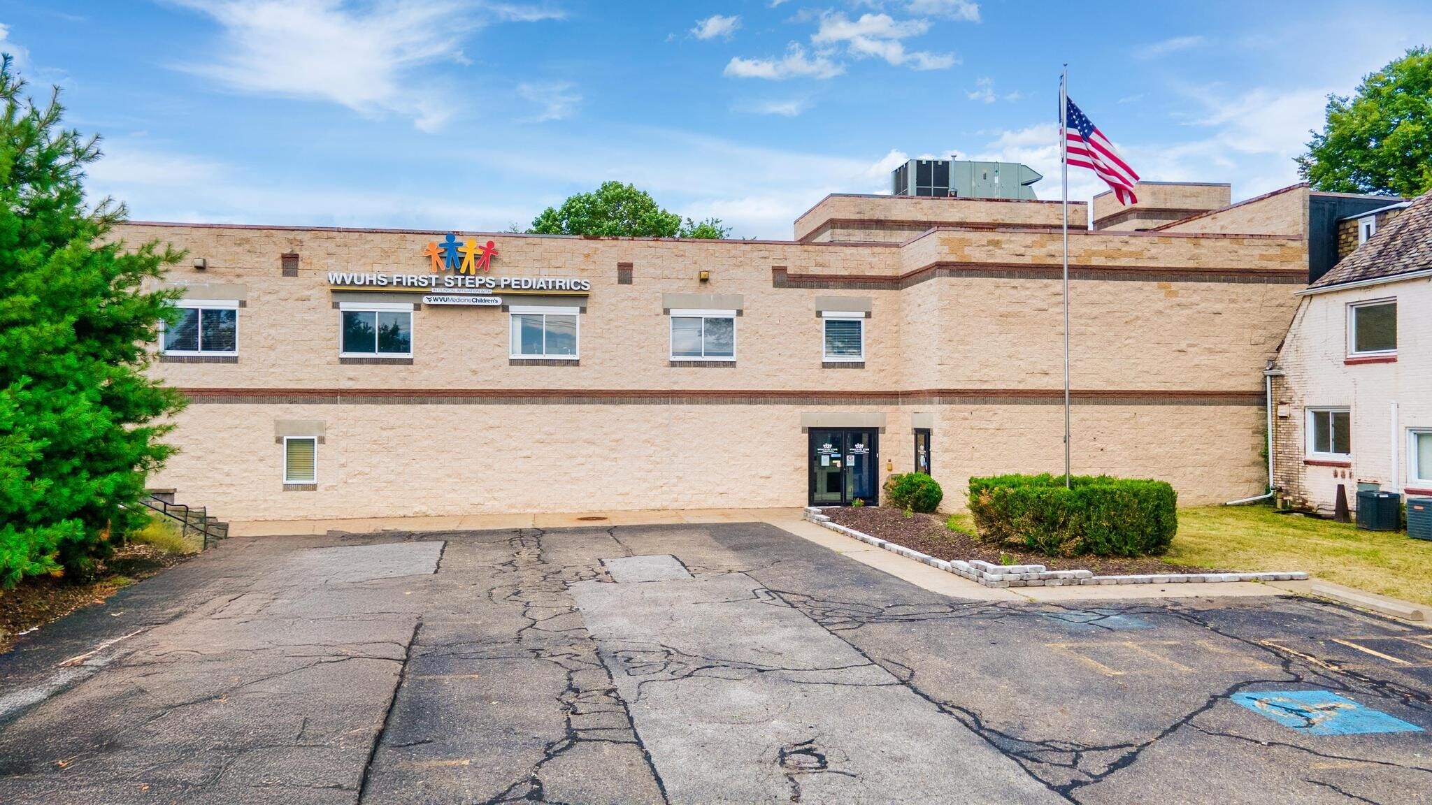 3045 Pennsylvania Ave, Weirton, WV for Sale