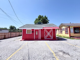 San Antonio, TX Retail - 500 W Hildebrand Ave