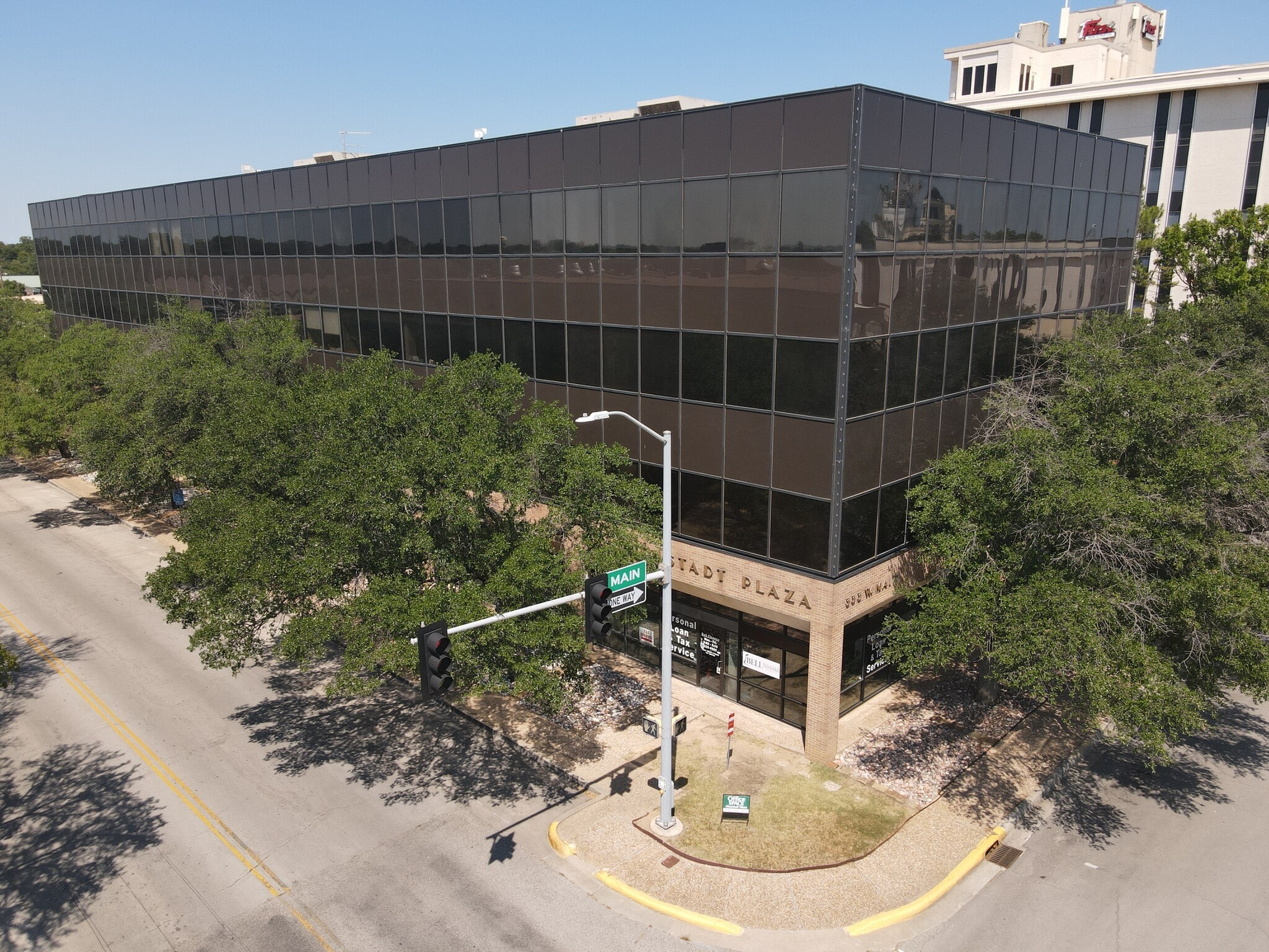 333 W Main St, Ardmore, OK for Sale