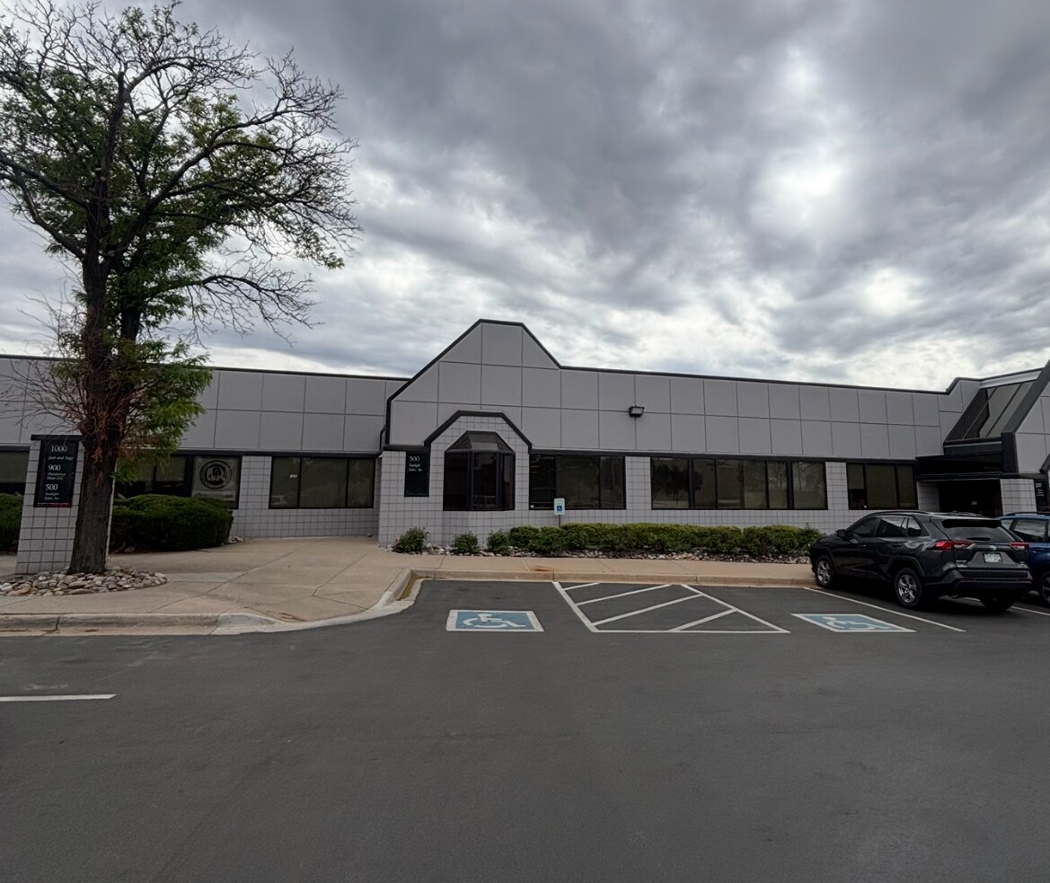6900 E 47th Avenue Dr, Denver, CO for Rent