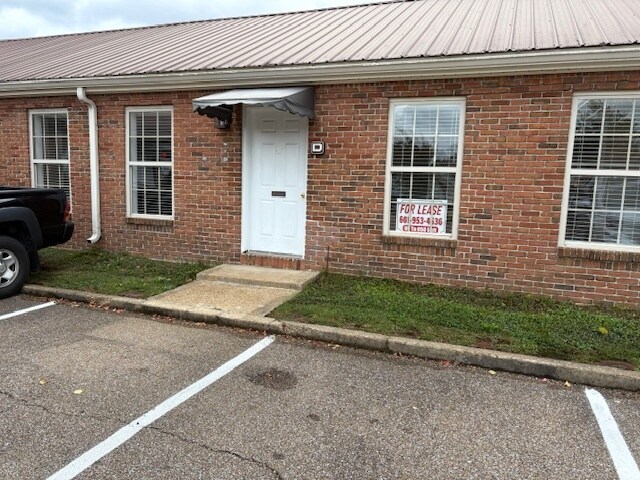 640 Lakeland East Dr, Flowood, MS for Rent