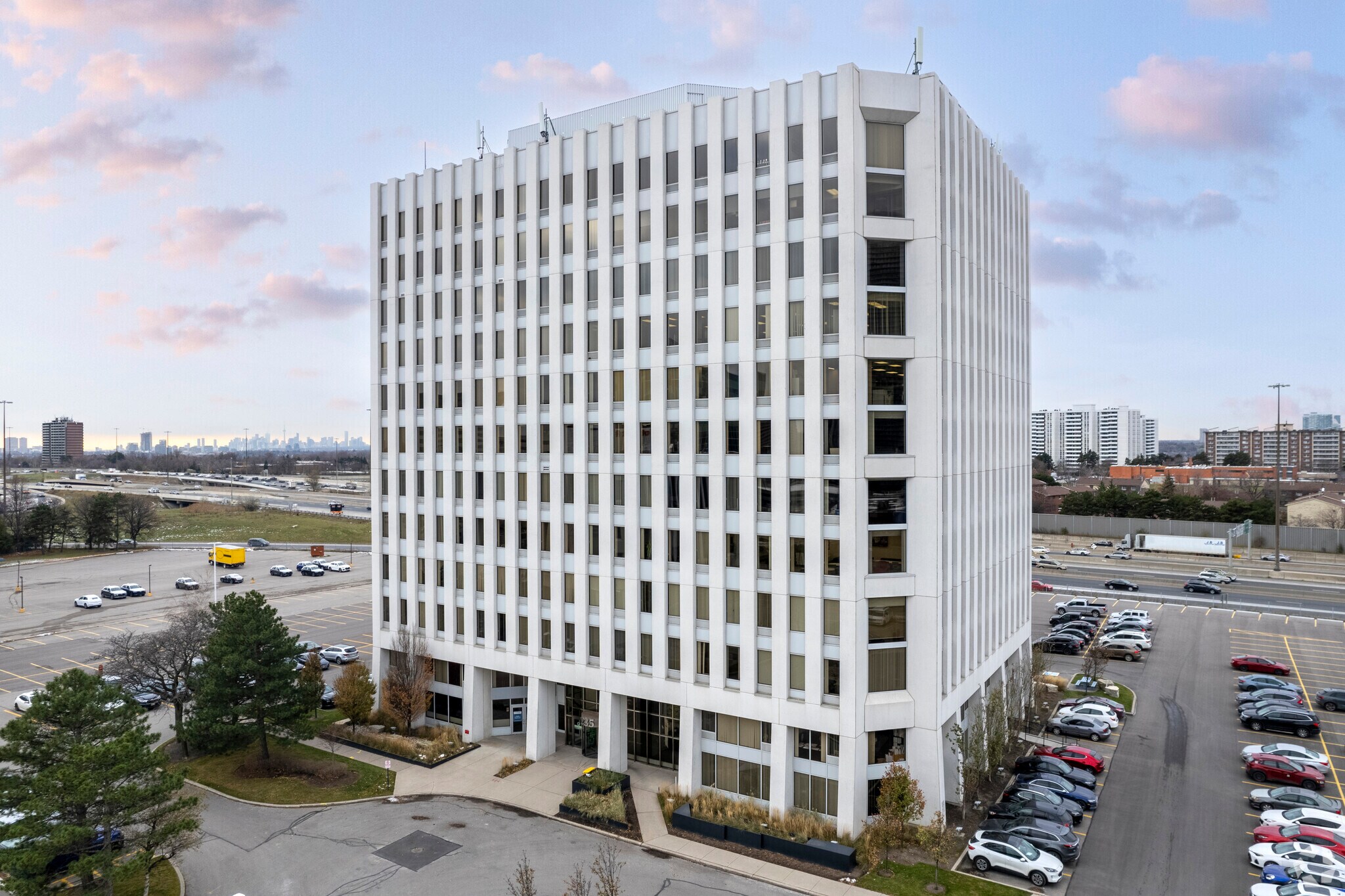 235 Yorkland Blvd, Toronto, ON for Rent