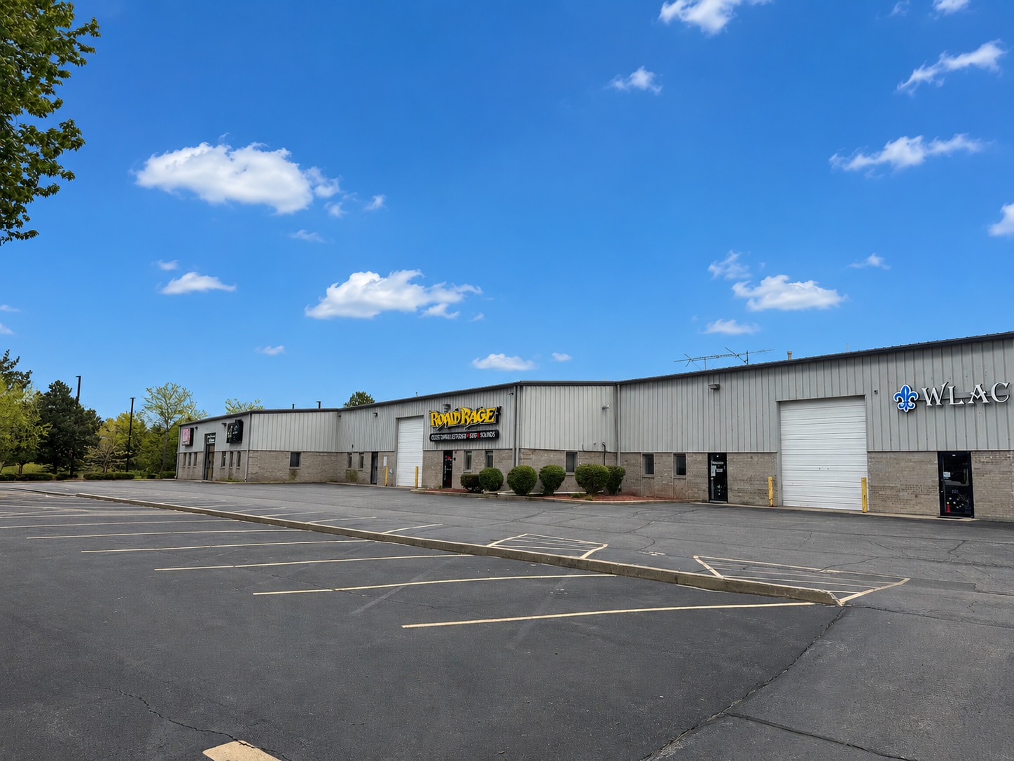 2449 Pierce Dr, Spring Grove, IL for Sale