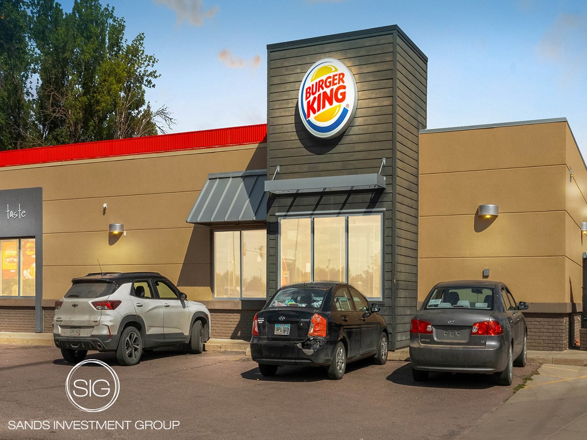 908 6th Ave SE, Aberdeen, SD for Sale