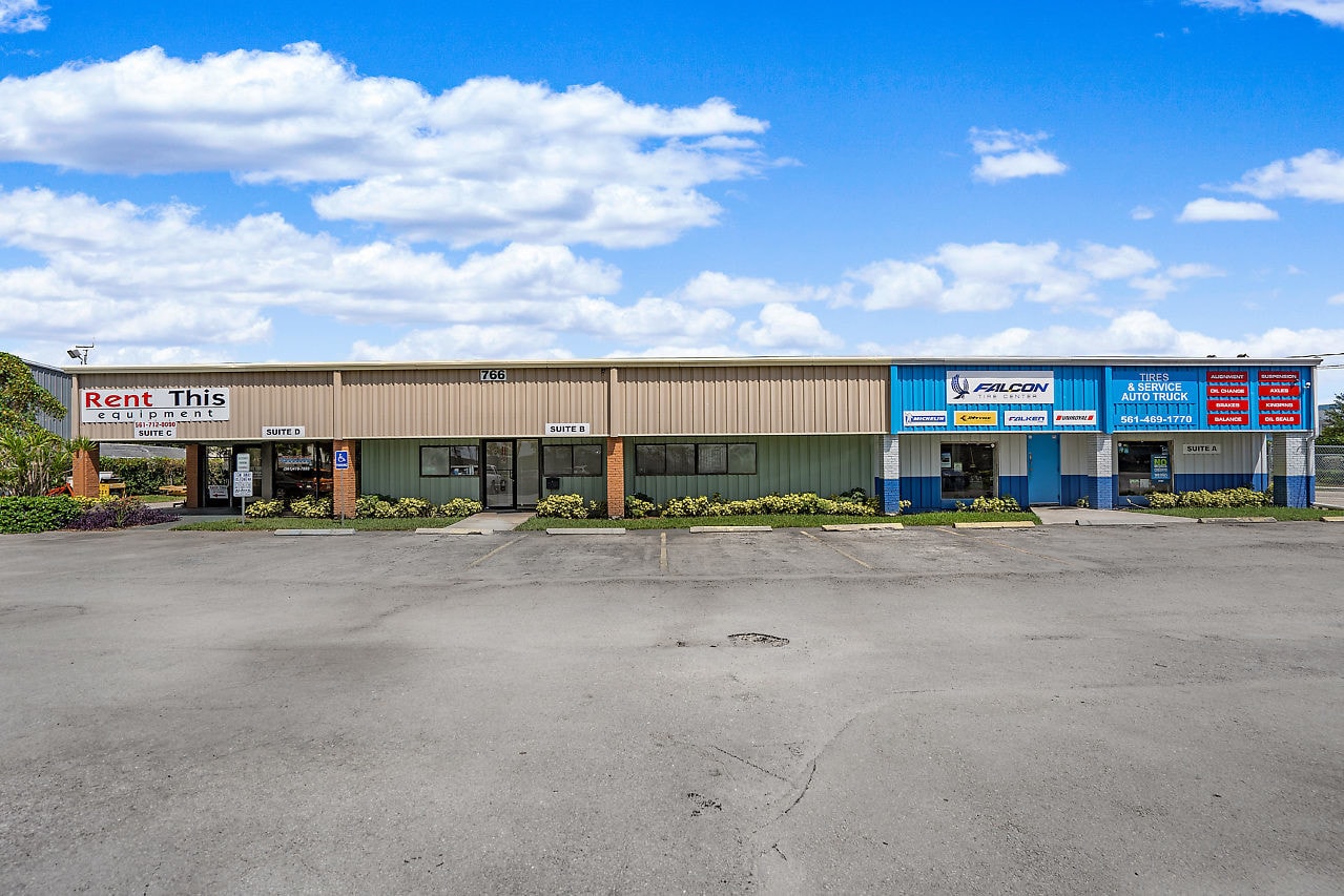 766 Pike Rd, West Palm Beach, FL for Rent