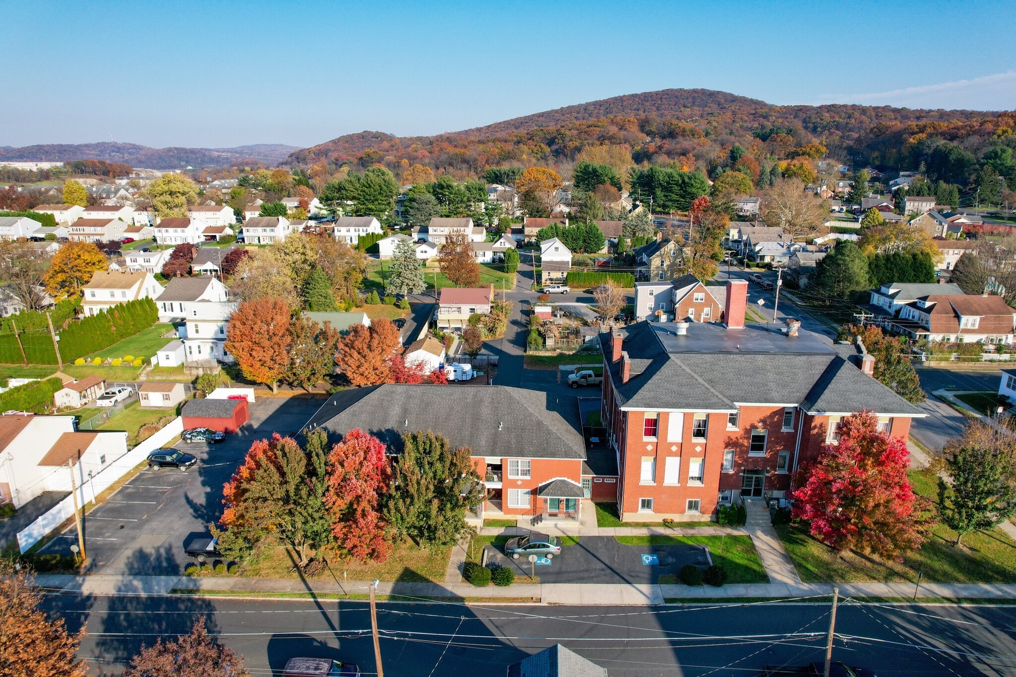 215 E High St, Hellertown, PA for Sale