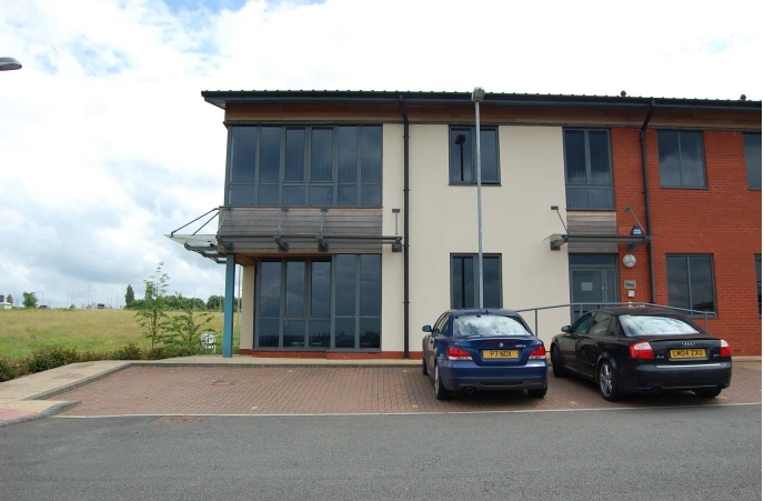 13-15 High View Clos, Leicester, LEC for Rent