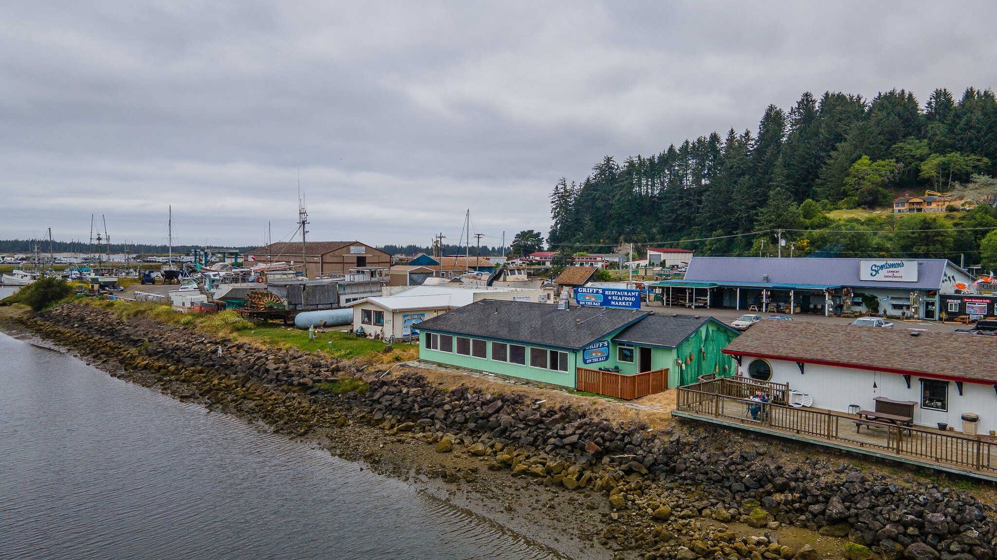 142 Bay Front Loop, Winchester Bay, OR for Sale