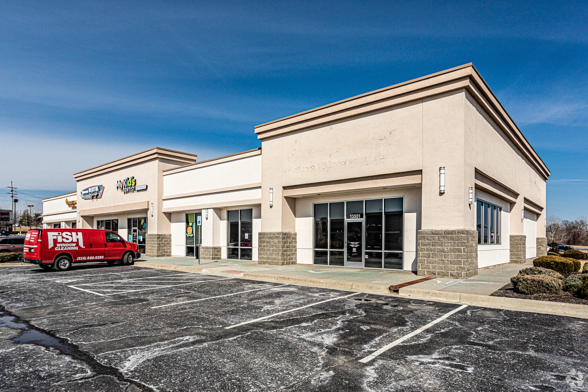 13531-13551 Madison Ave, Kansas City, MO for Rent