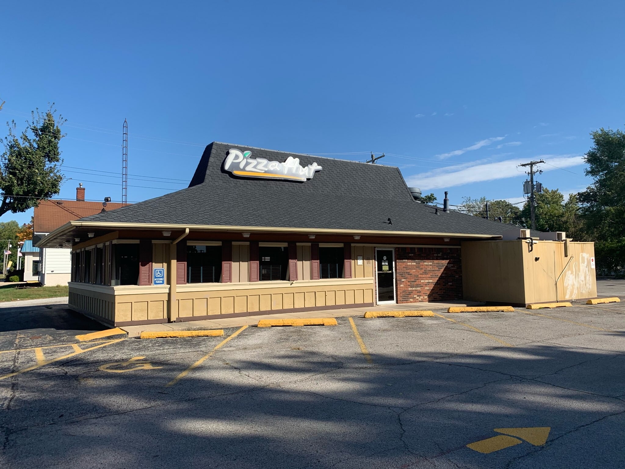 735 W Broadway, Centralia, IL for Rent