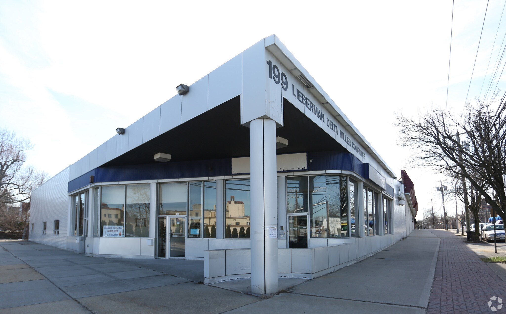 193-199 Middle Neck Rd, Great Neck, NY for Sale