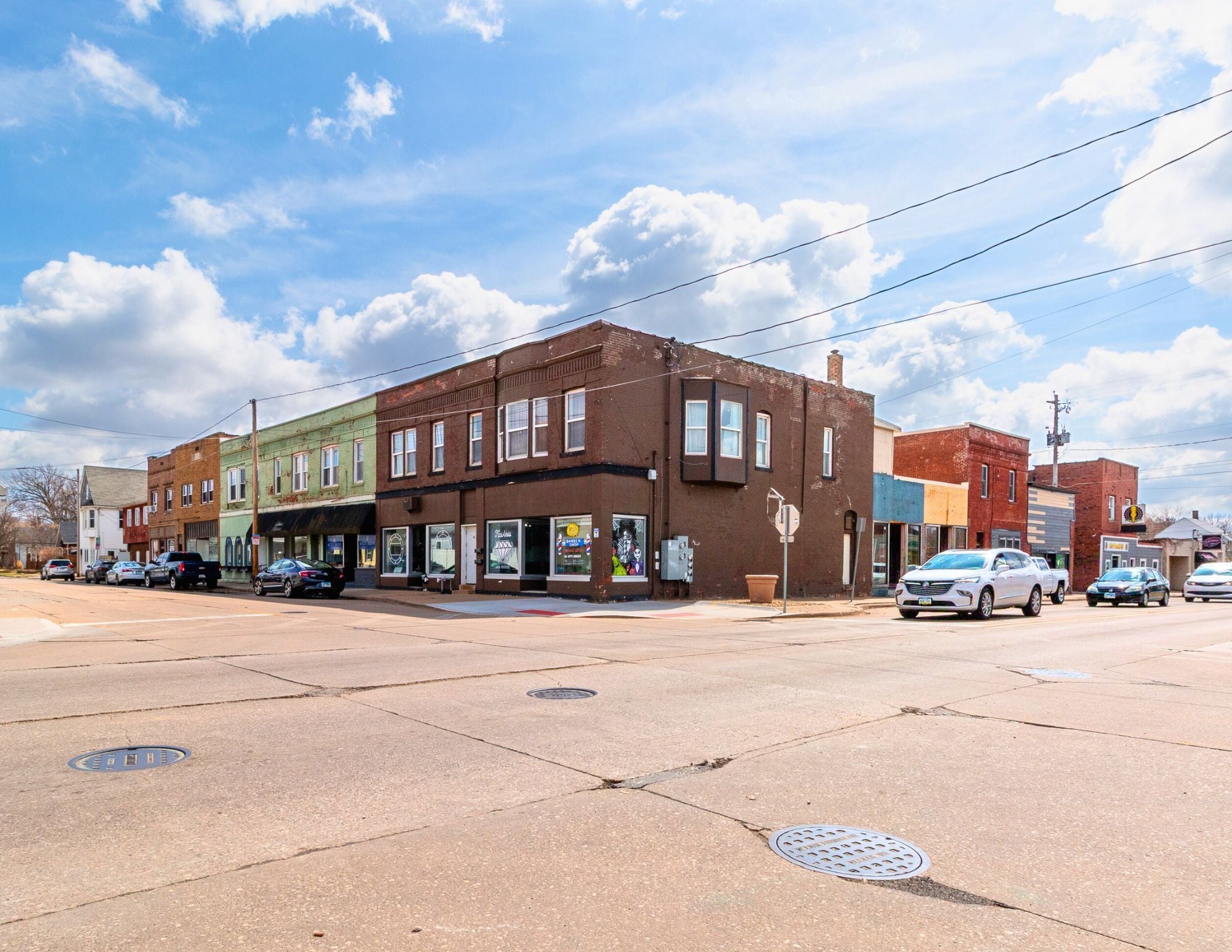702 18th Ave, Moline, IL for Sale