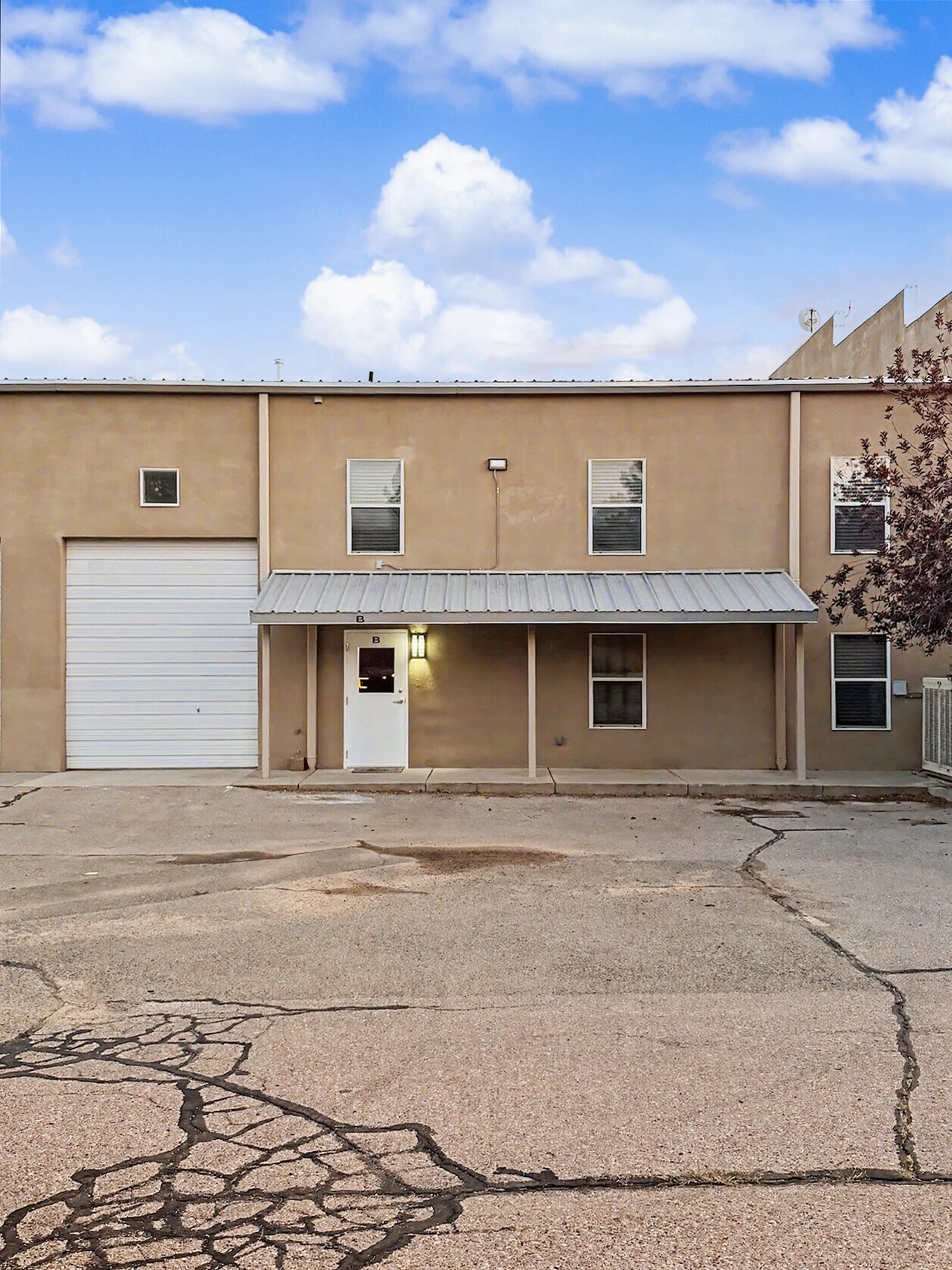 21 Bisbee Ct, Santa Fe, NM for Rent