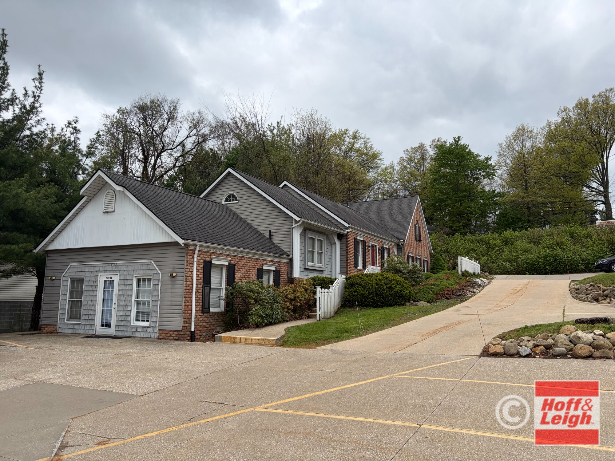 541 West Ave, Tallmadge, OH for Sale