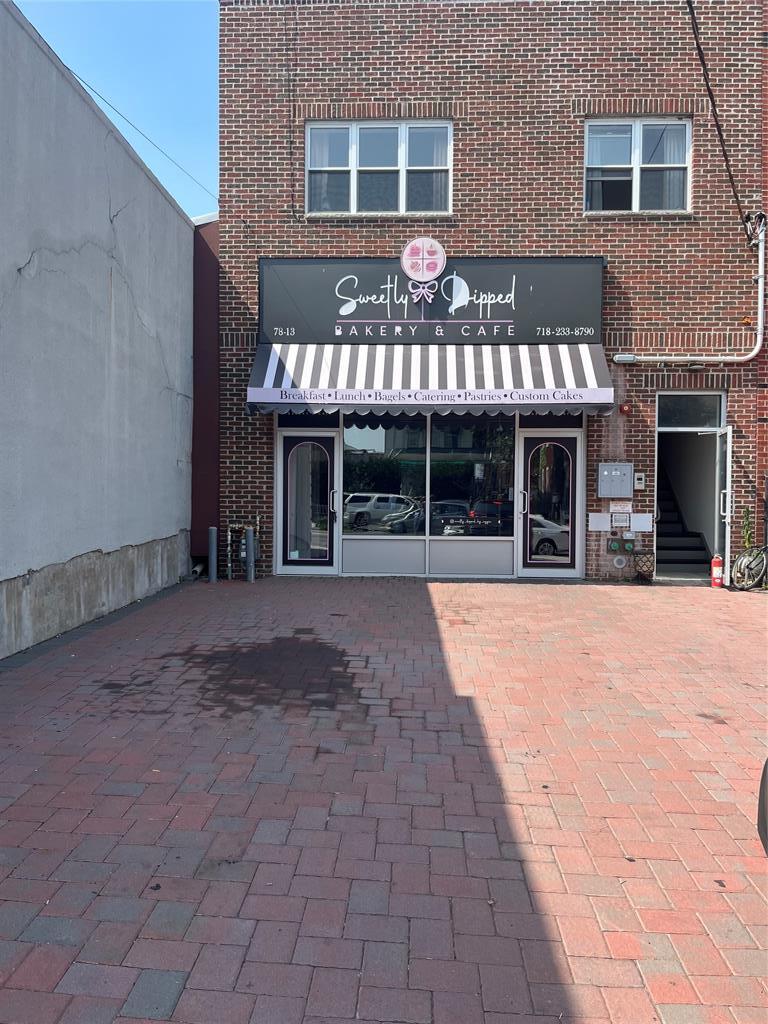 7813 Metropolitan Ave, Middle Village, NY for Rent
