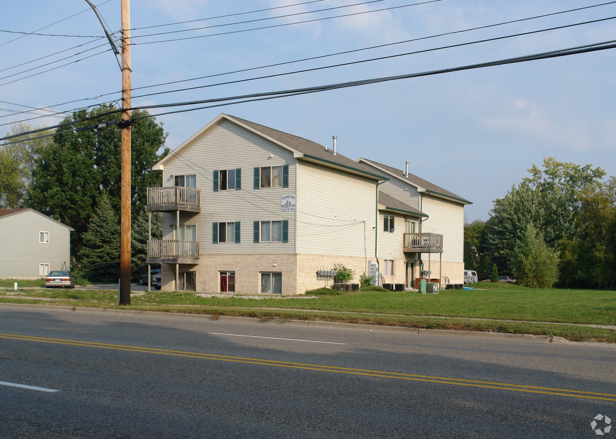 3530 W Jolly Rd, Lansing, MI for Sale