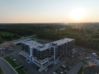 Pont-rouge, QC Office, Retail - 20 Rte De La Pinière