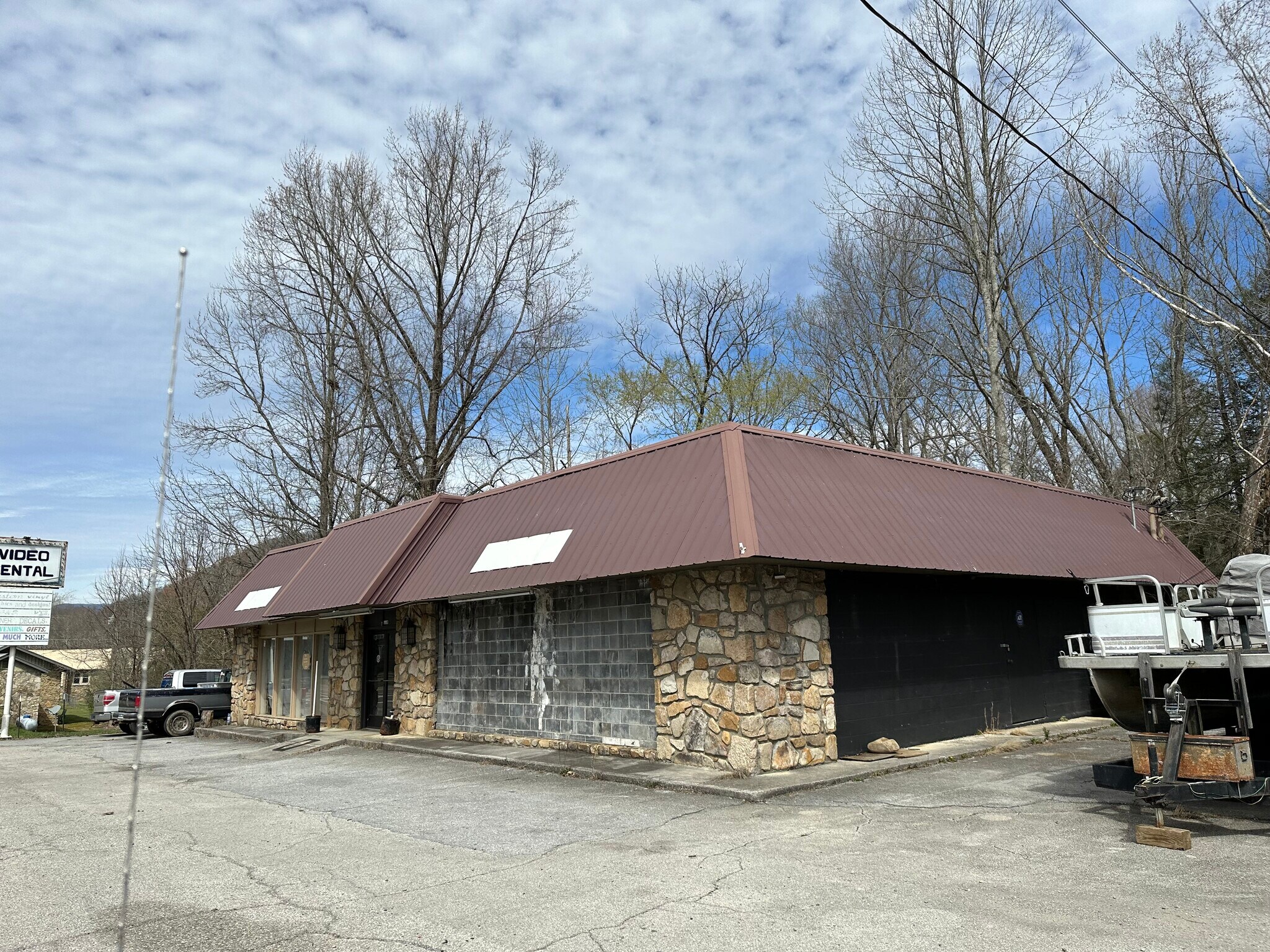 4390 Cosby Hwy, Cosby, TN for Sale