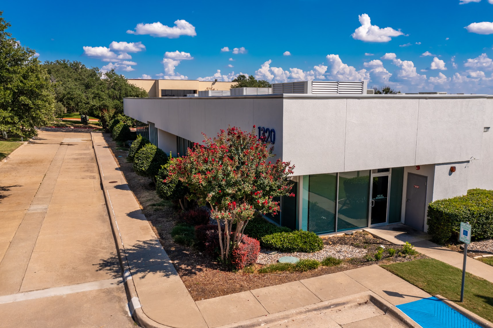 1320 W Walnut Hill Ln, Irving, TX for Sale