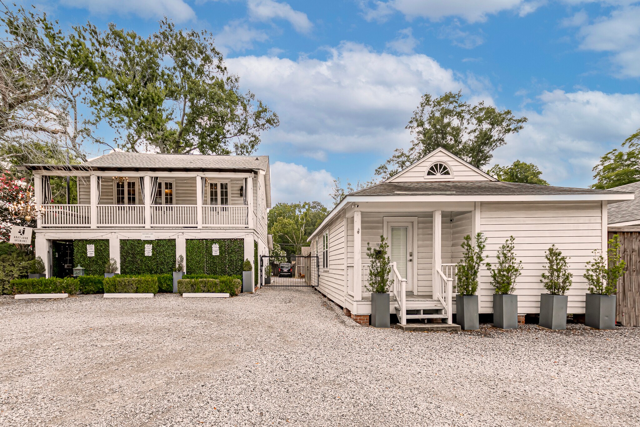 545-555 S Foster Dr, Baton Rouge, LA for Sale