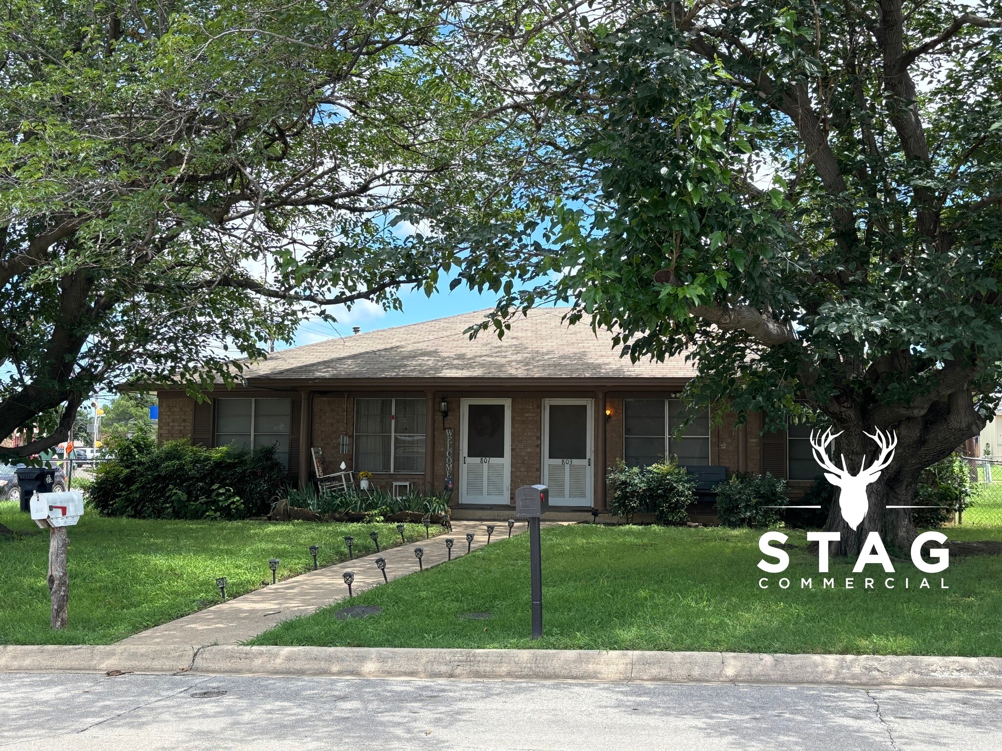 801 Sun Valley Dr, Denton, TX for Sale
