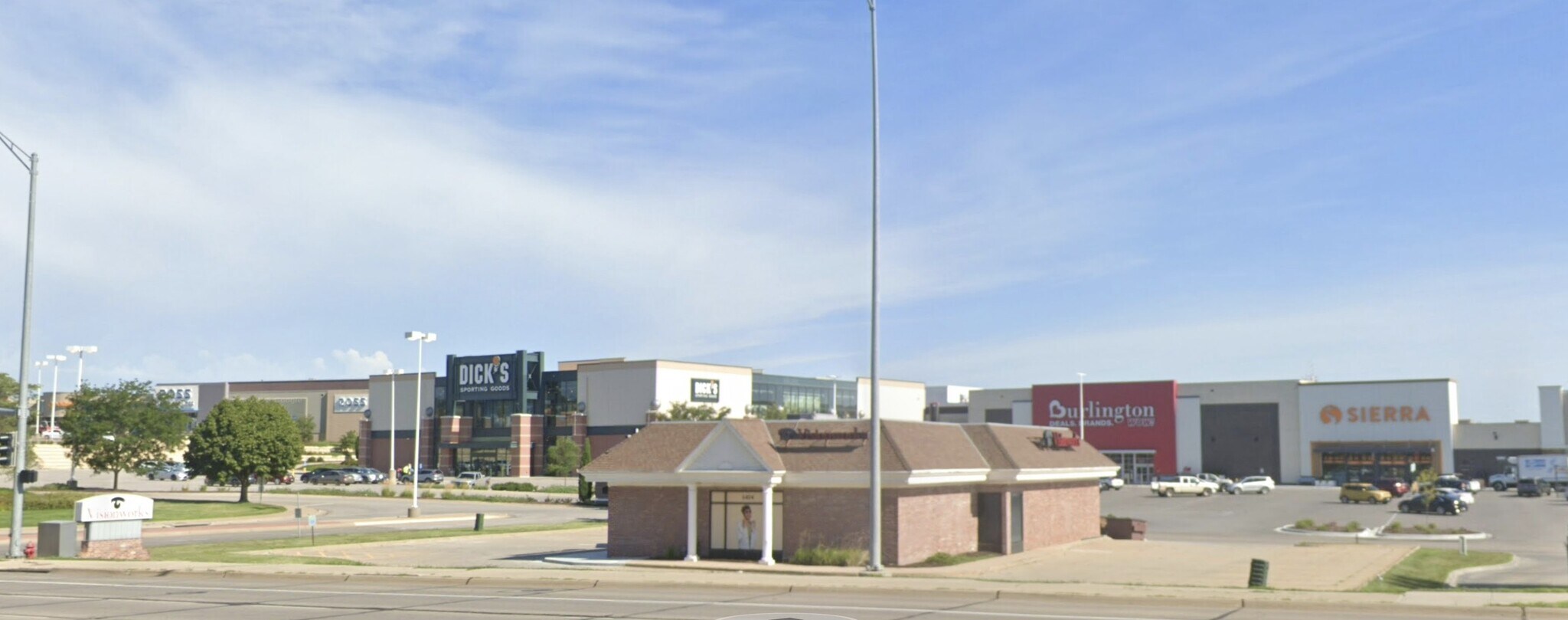 6404 O St, Lincoln, NE for Sale