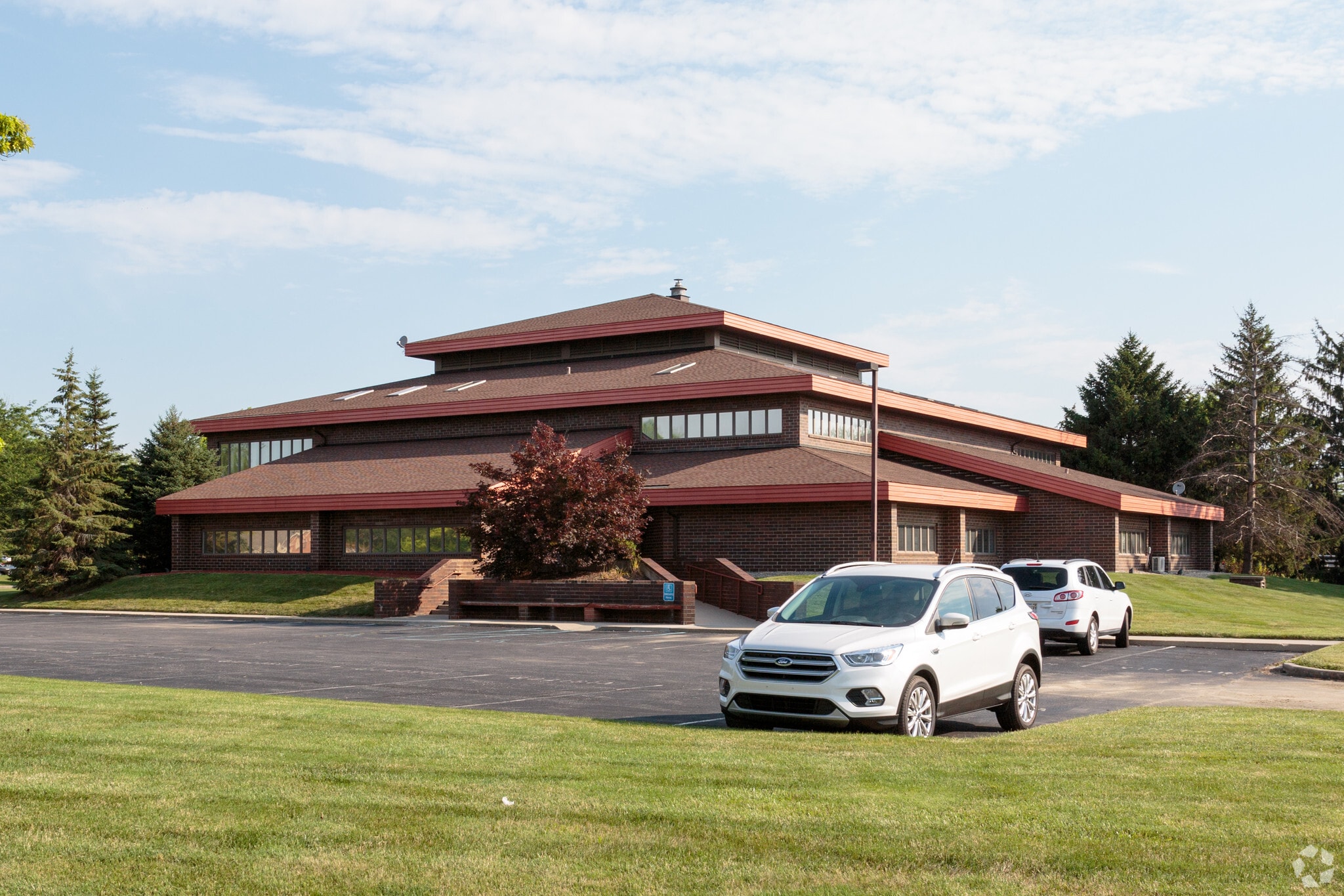 2000 E 116th St, Carmel, IN for Sale