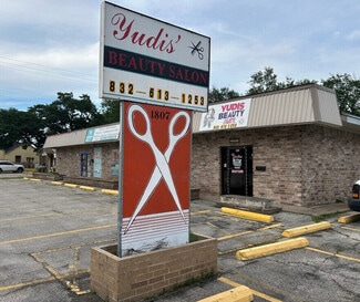 Pasadena, TX Freestanding - 1803-1807 Strawberry Rd Pasadena, TX Freestanding - 1803-1807 Strawberry Rd
