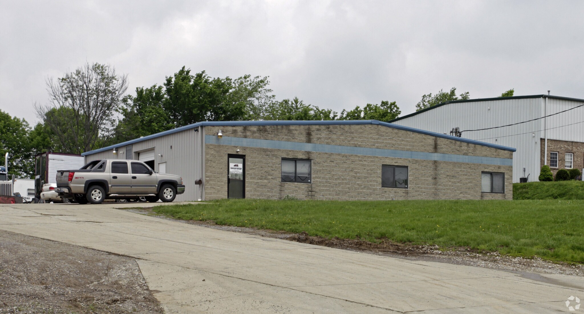 84 Cummings Dr Walton, KY 41094 Industrial Property for Lease on